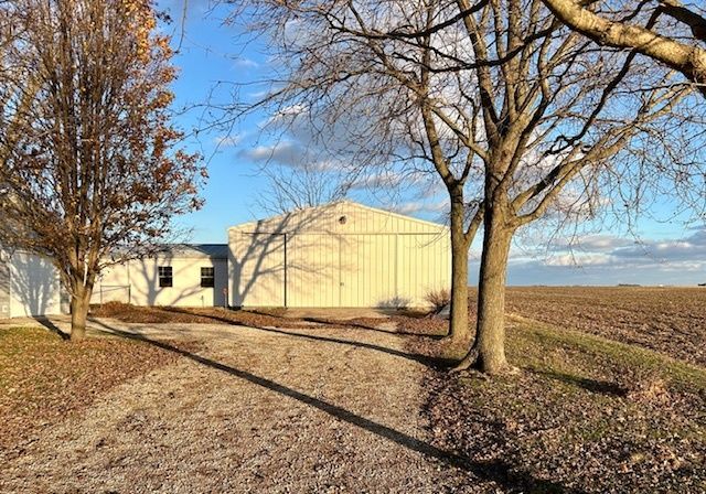 86 County Road 575, Pesotum, IL 61863
