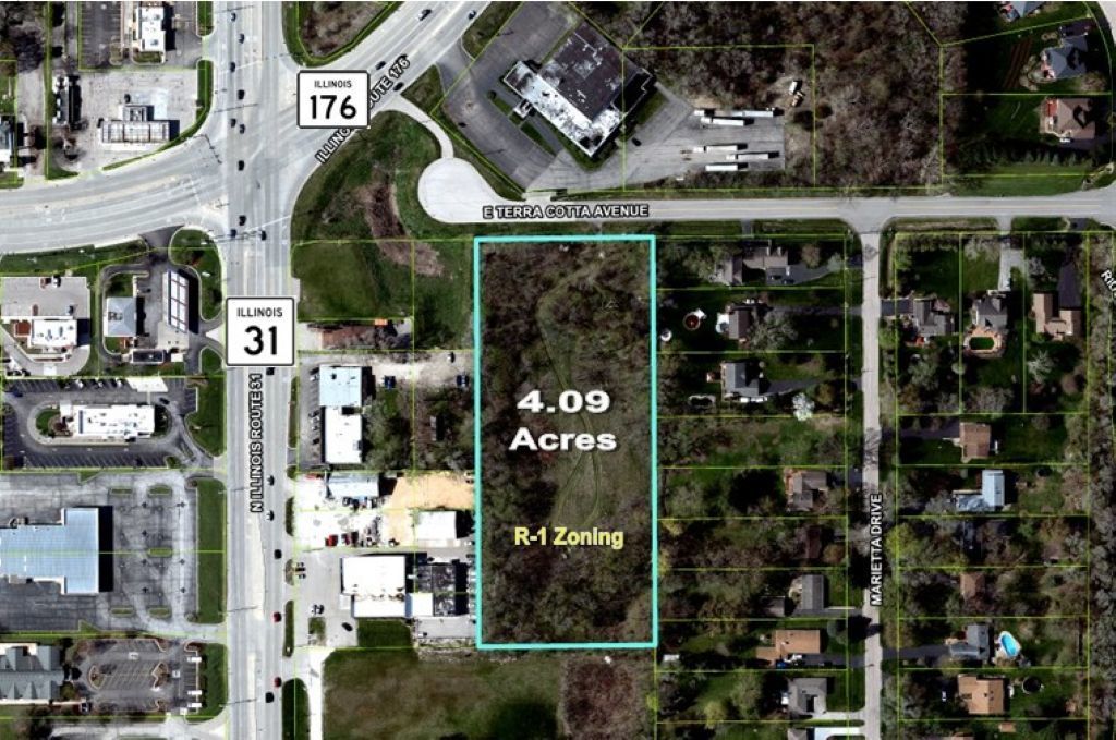 4501 E Terra Cotta Avenue — Crystal Lake, IL 60014