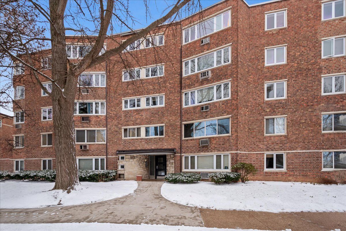 1940 W HOOD Avenue #1D — Chicago, IL 60660