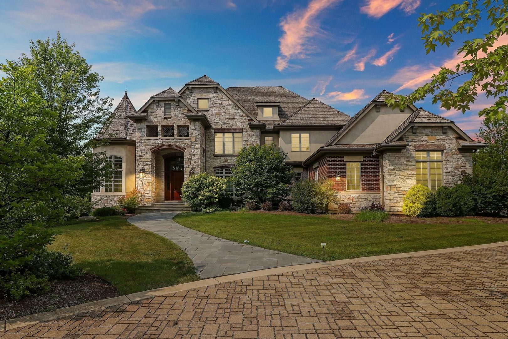 34 Abbey Woods Drive — Barrington Hills, IL 60010
