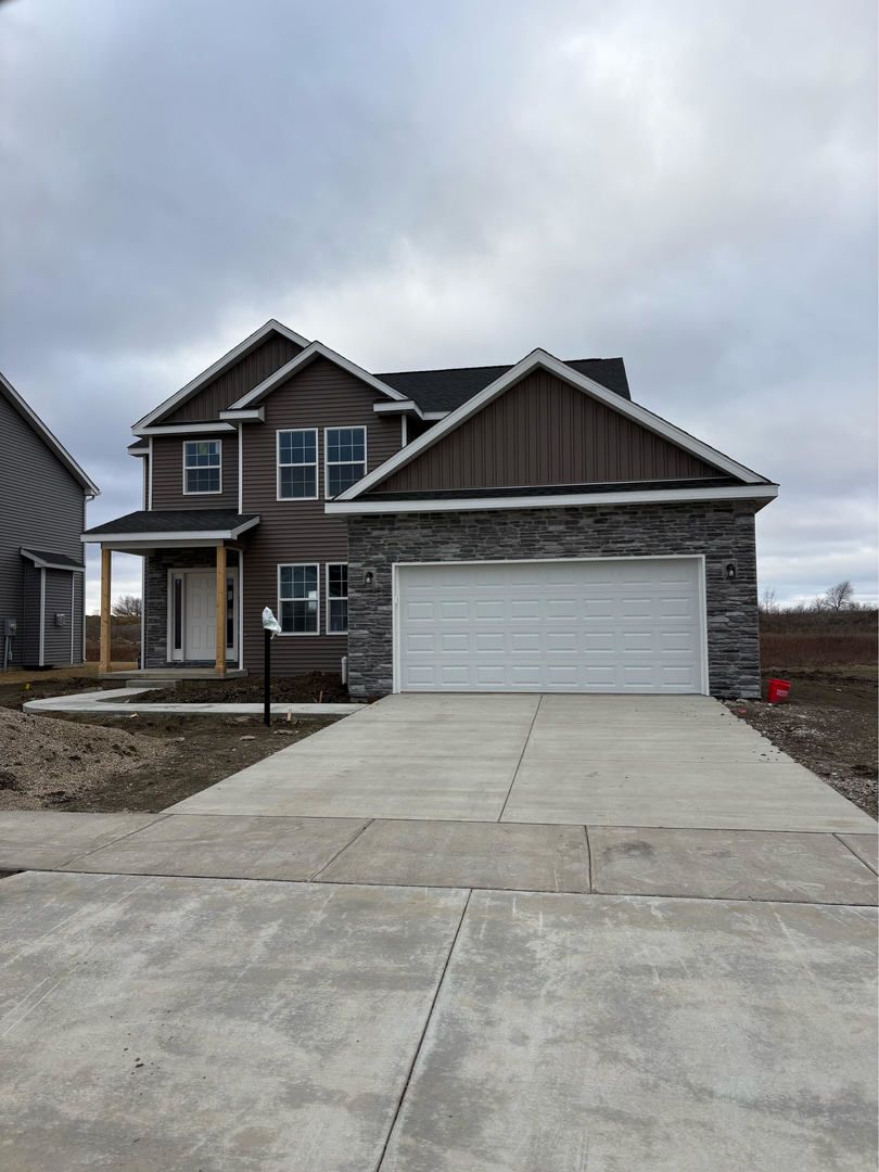1419 Warwick Drive — Savoy, IL 61874