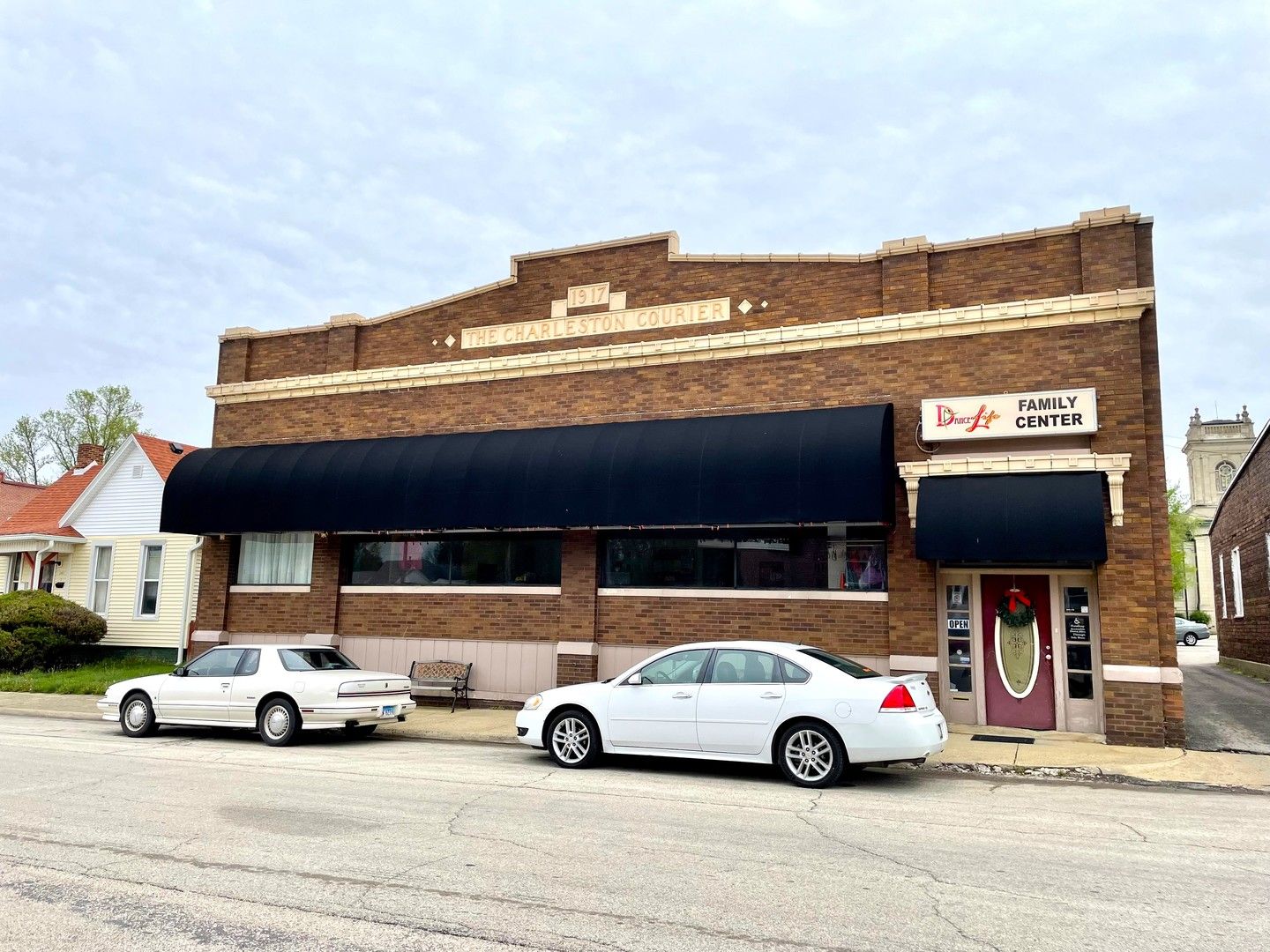 307 6th Street — Charleston, IL 61920