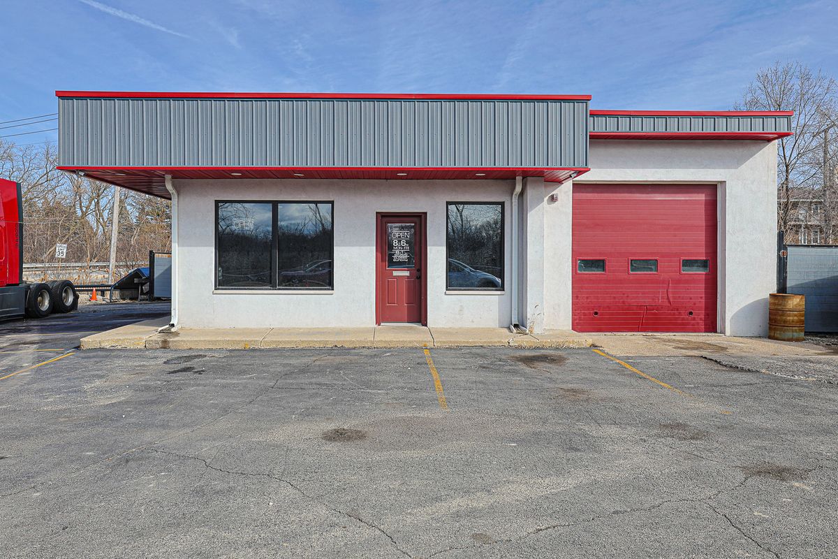 1701 Lewis Avenue, Zion, IL 60099