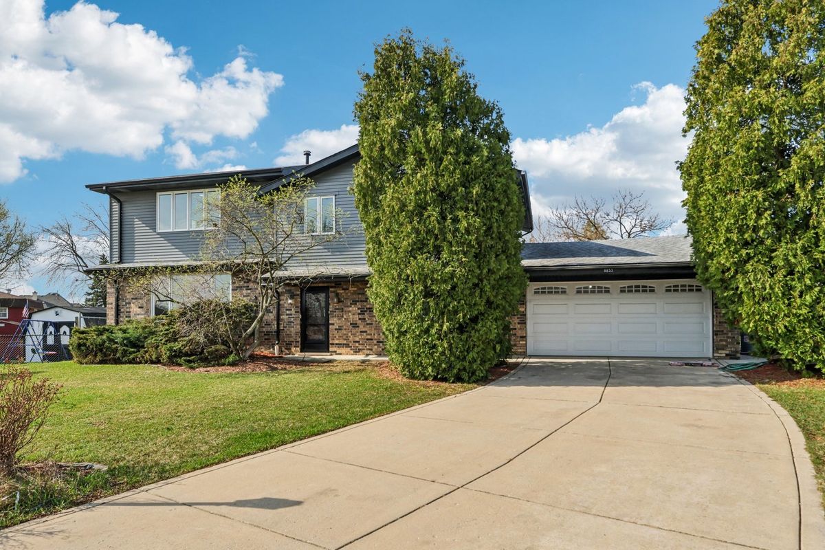 8853 97th Place, Palos Hills, IL 60465