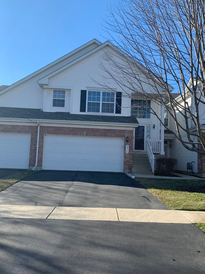 876 Stuarts Drive, St. Charles, IL 60174