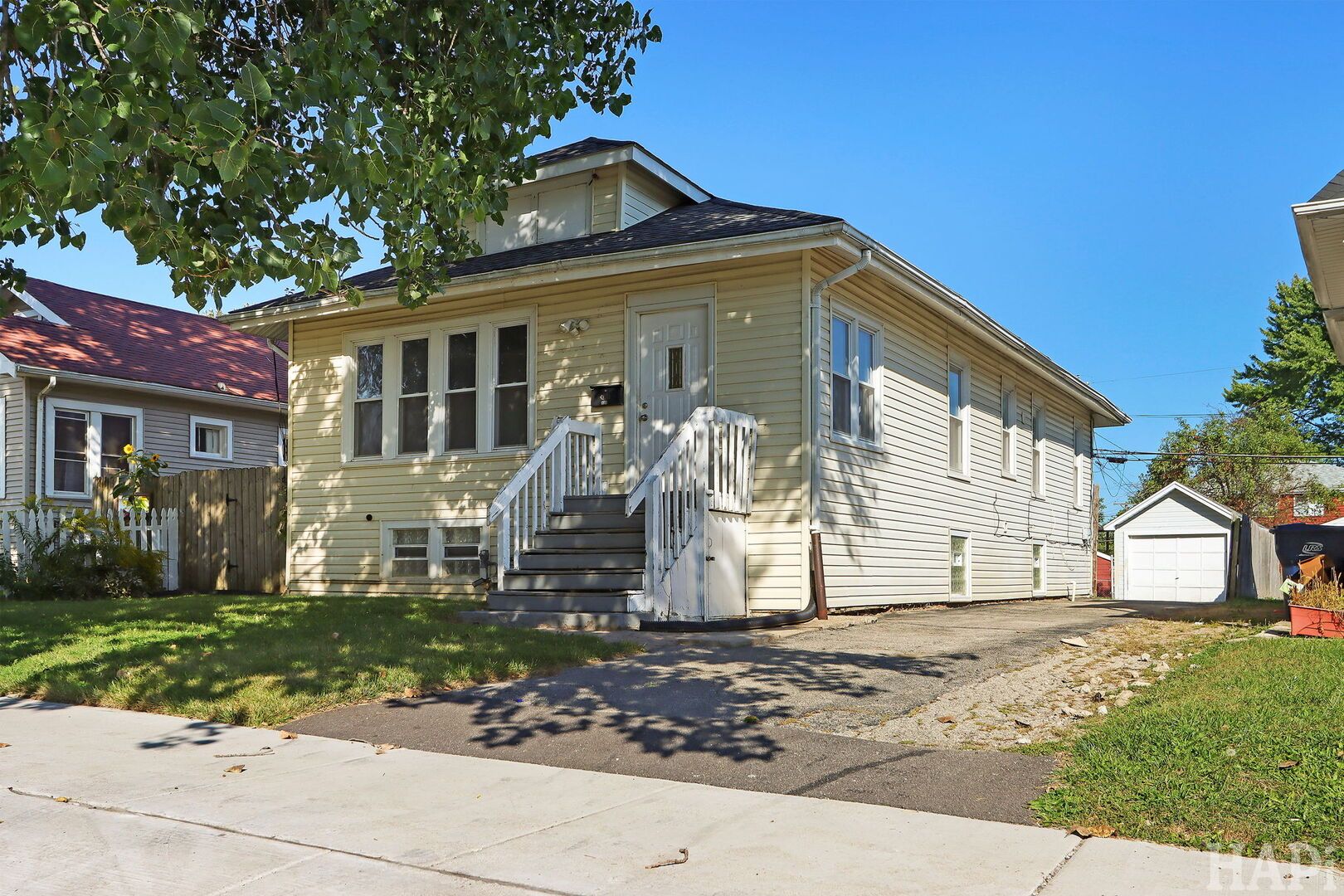 619 N Butrick Street — Waukegan, IL 60085