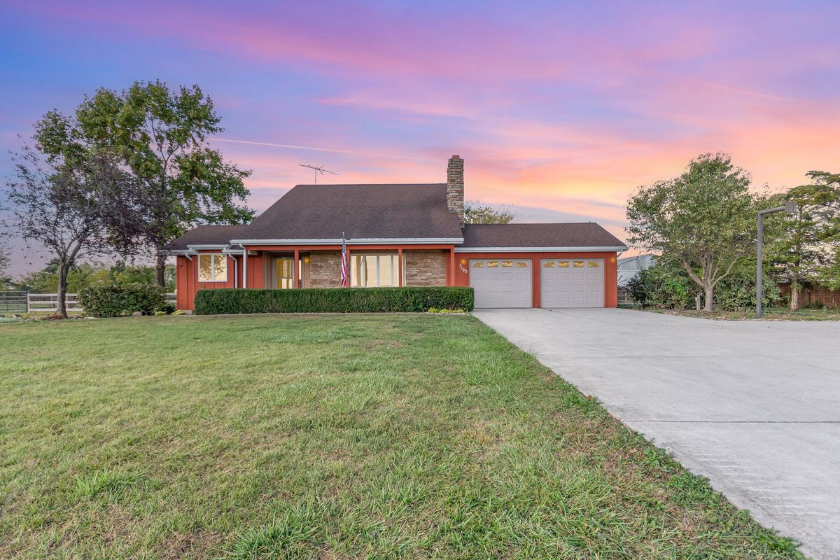 5180 Mcardle Road, Coal City, IL 60416