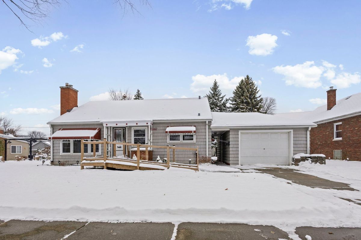 7824 66th Place, Bedford Park, IL 60501