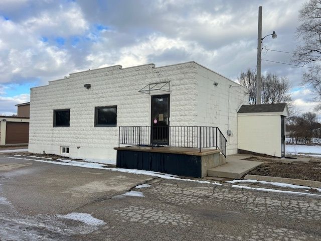 1405 State Street, Marengo, IL 60152