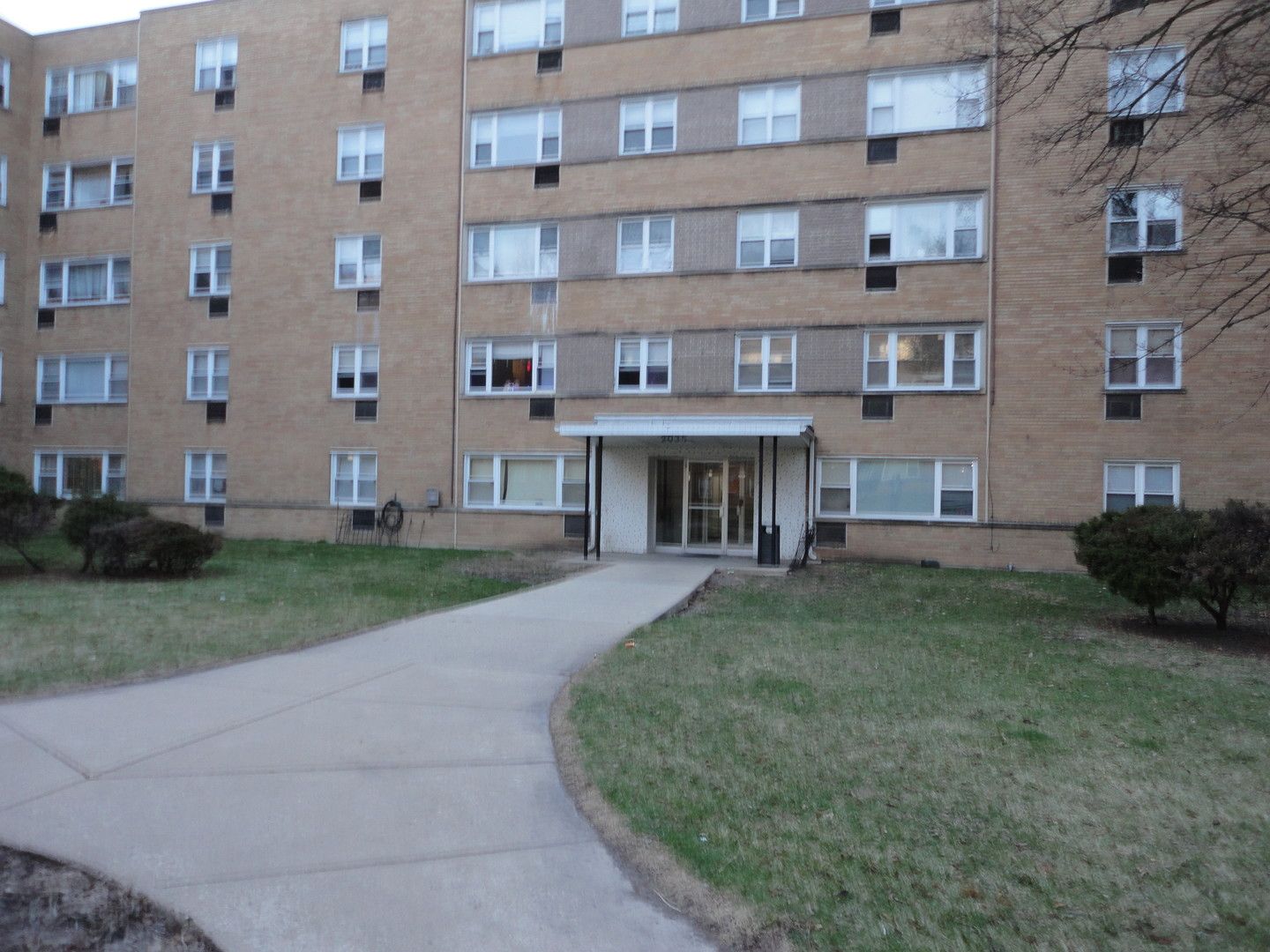 2035 W Granville Avenue #514 — Chicago, IL 60659