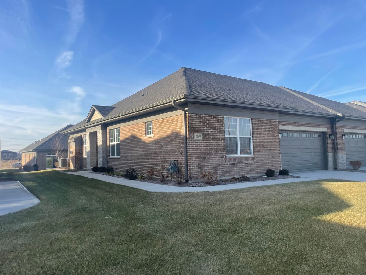 8026 Bradley Drive, Tinley Park, IL 60487