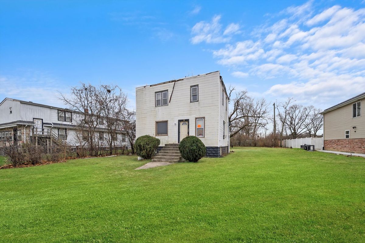 1905 W 142nd Street, Dixmoor, IL 60426