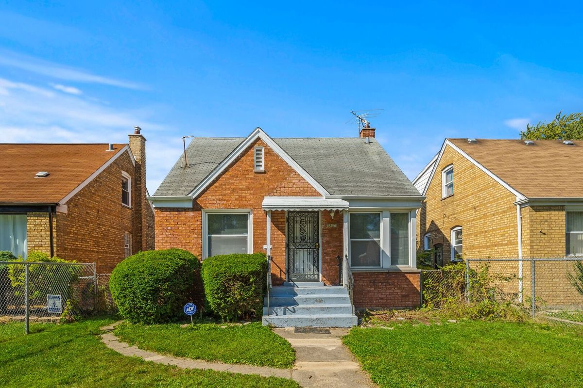 12216 Carpenter Street, Chicago, IL 60643