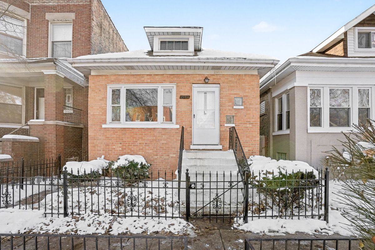6954 Prairie Avenue, Chicago, IL 60637