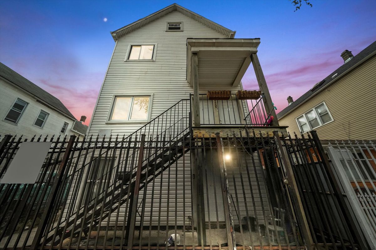 4446 Wood Street, Chicago, IL 60609