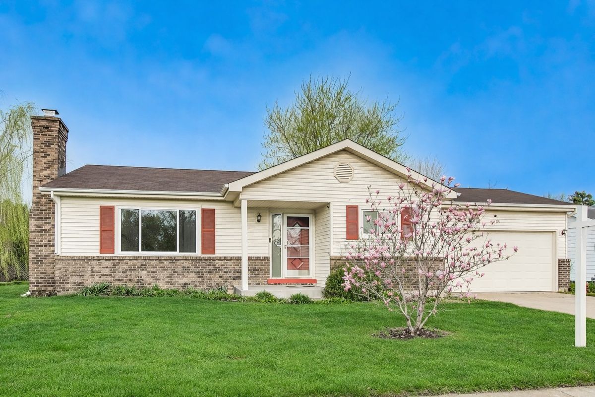 3918 Galesburg Avenue, Arlington Heights, IL 60004