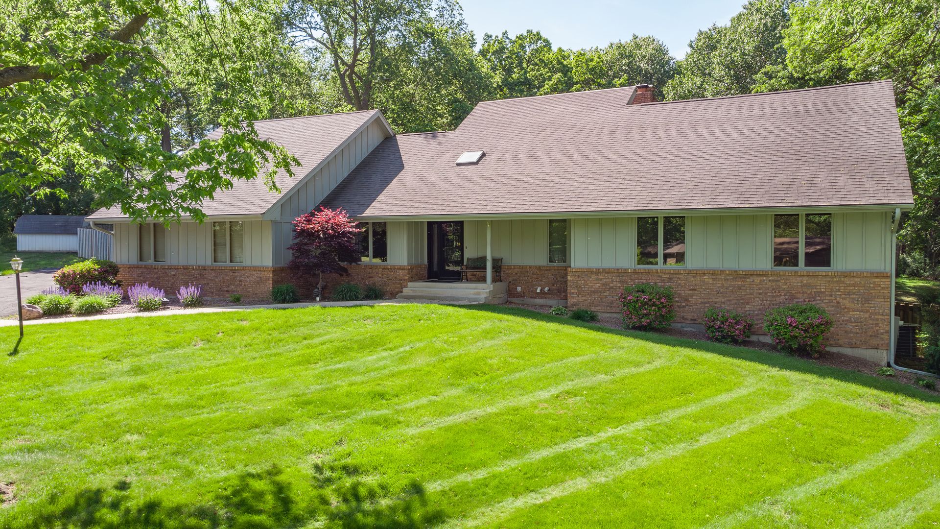 684 Sioux Drive — Freeport, IL 61032