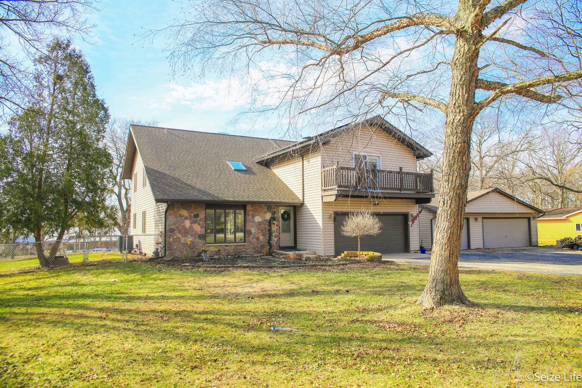 3203 Elizabeth Street, Marengo, IL 60152