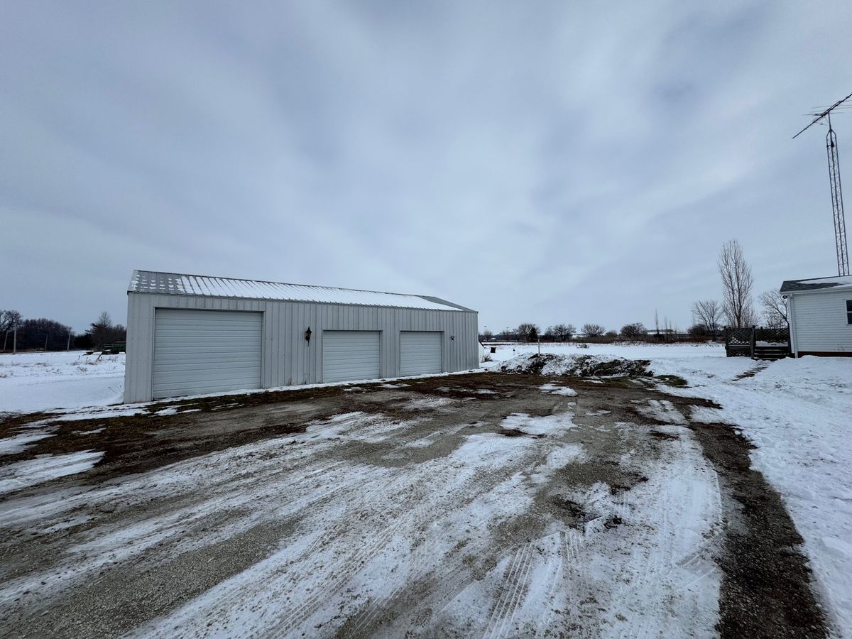 3110 N Old US Hwy 45 Highway, Clifton, IL 60927