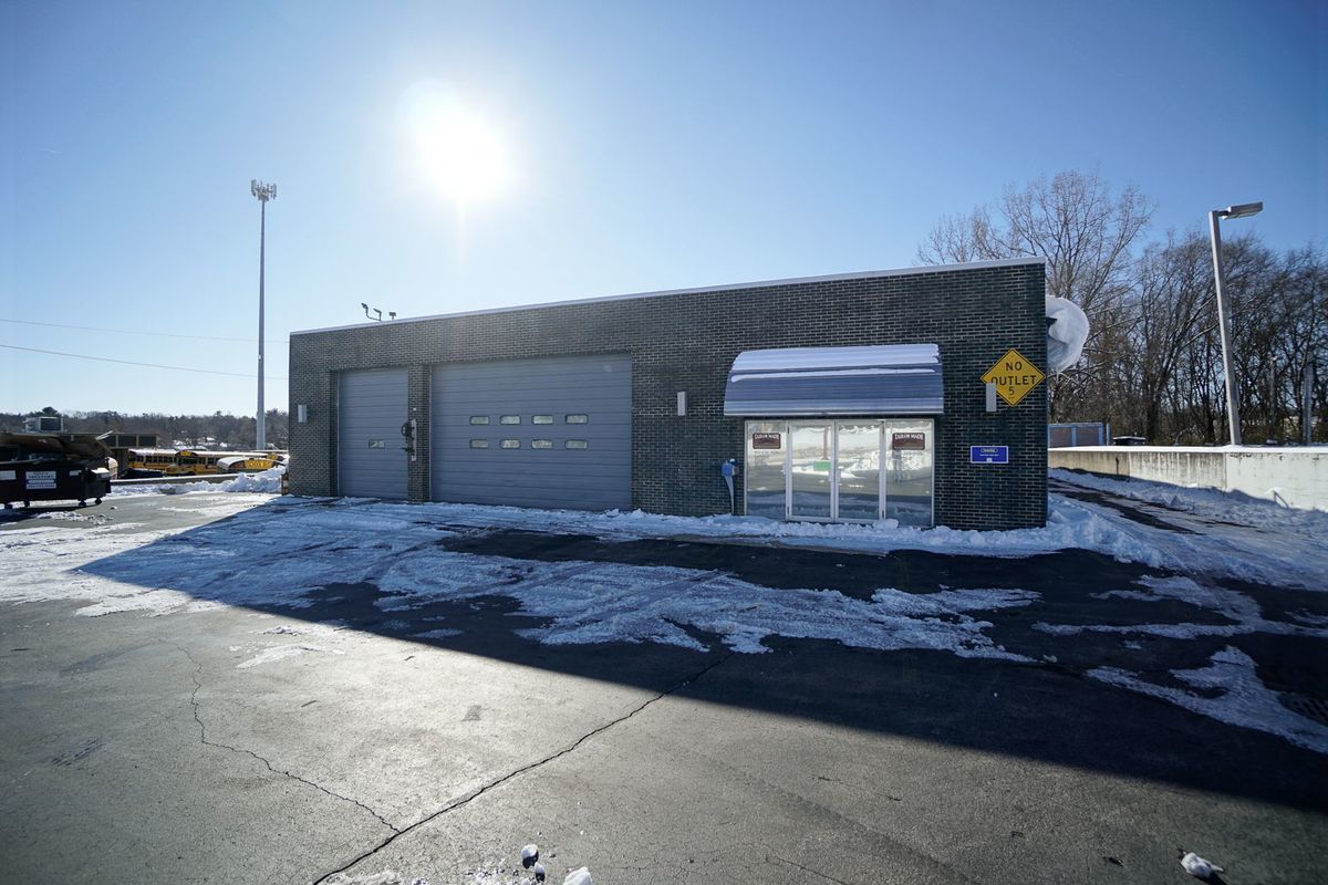 2045 Galena Avenue, Freeport, IL 61032