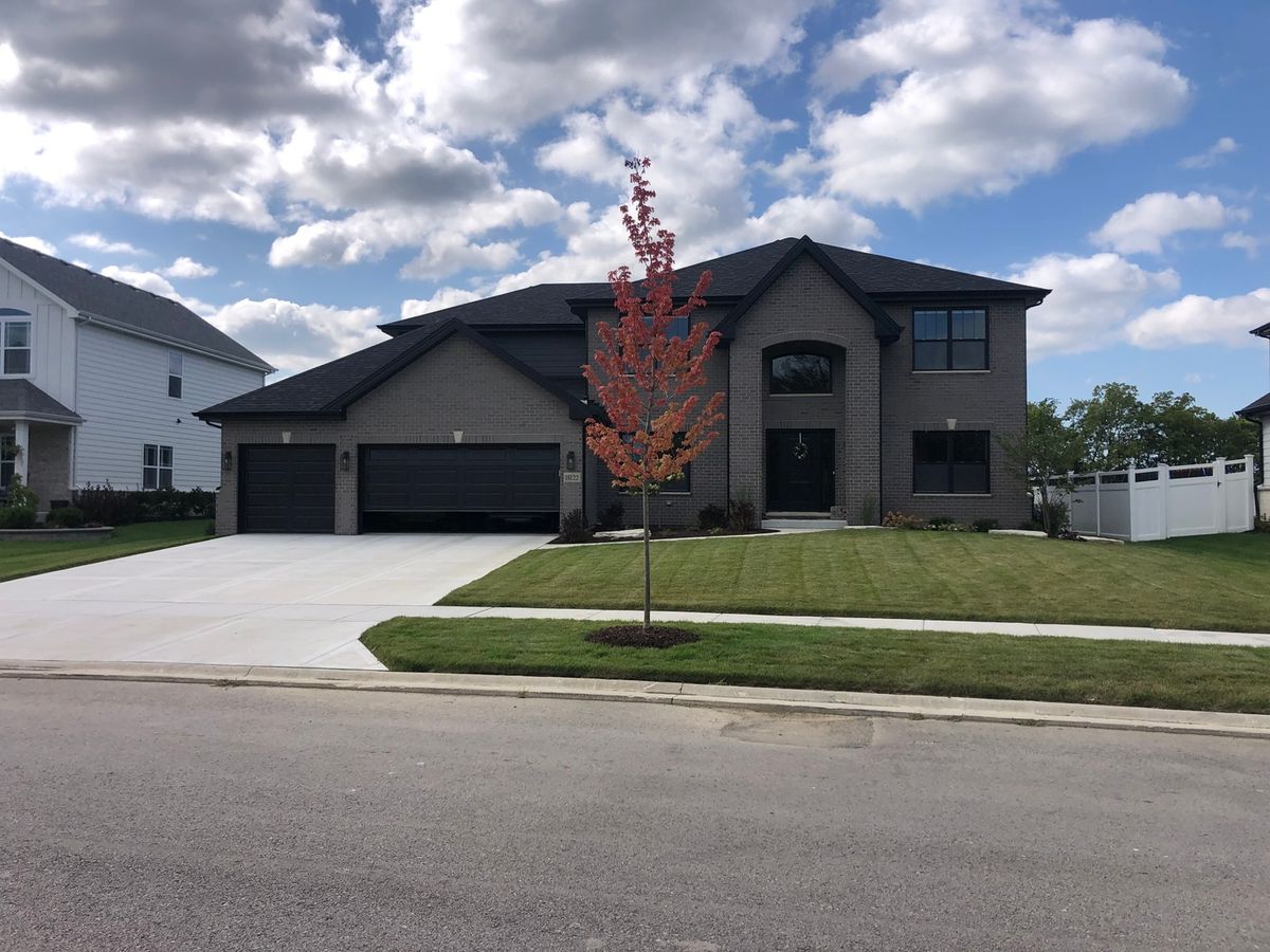 16446 Cottonwood Drive, Lockport, IL 60441