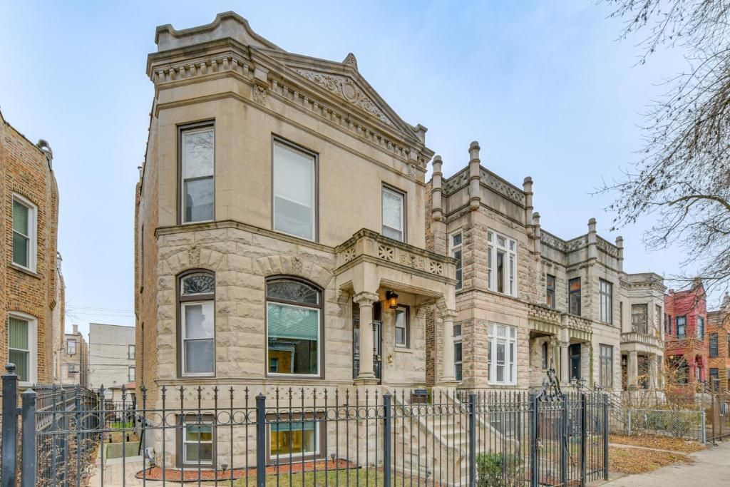 4829 S Forrestville Avenue #G — Chicago, IL 60615