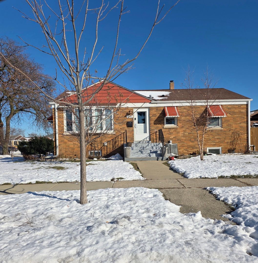 9945 Sunnyside Avenue, Schiller Park, IL 60176