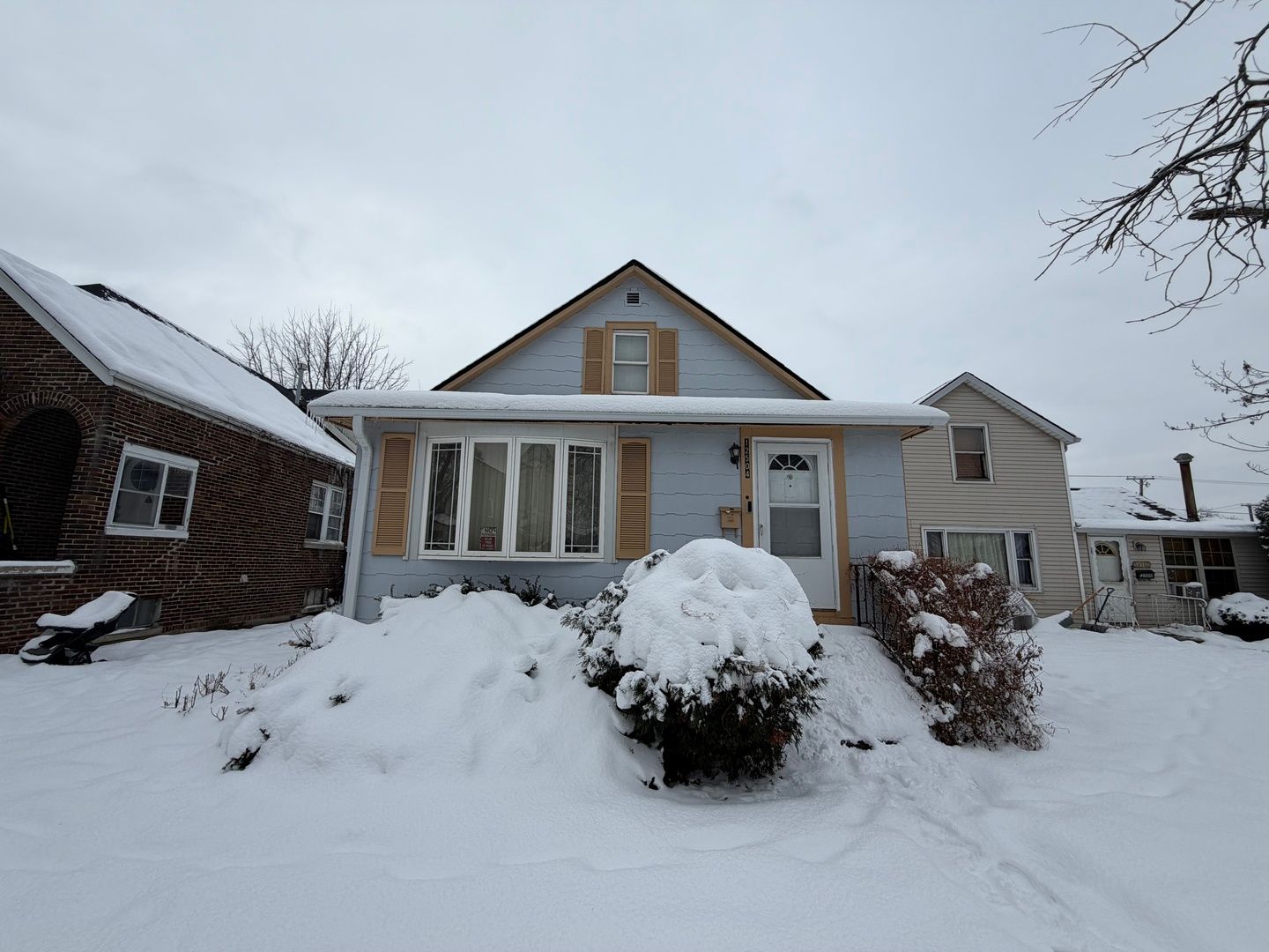 12504 Maple Avenue — Blue Island, IL 60406