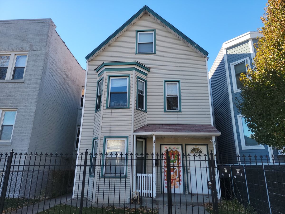 1624 Central Park Avenue, Chicago, IL 60647