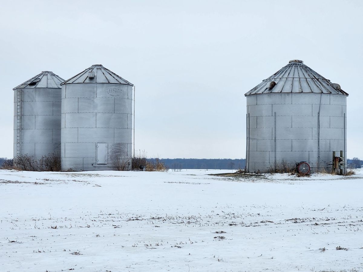 497 Timber Creek Road, Dixon, IL 61021