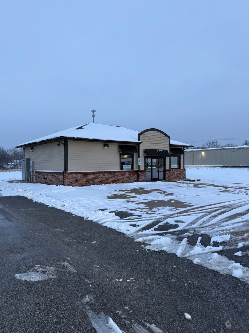 330 1st Street, Cuba, IL 61427