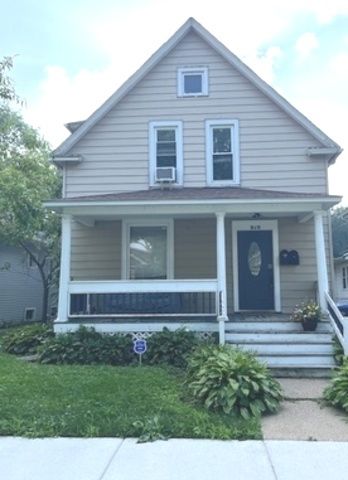 918 N Ash Street — Waukegan, IL 60085