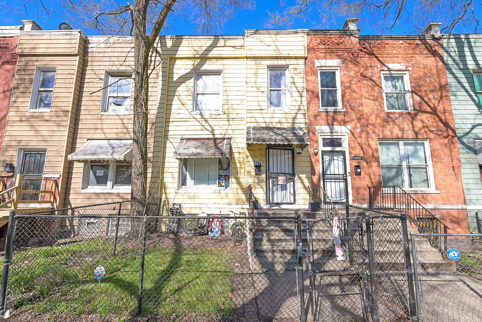 6706 S Parnell Avenue — Chicago, IL 60621