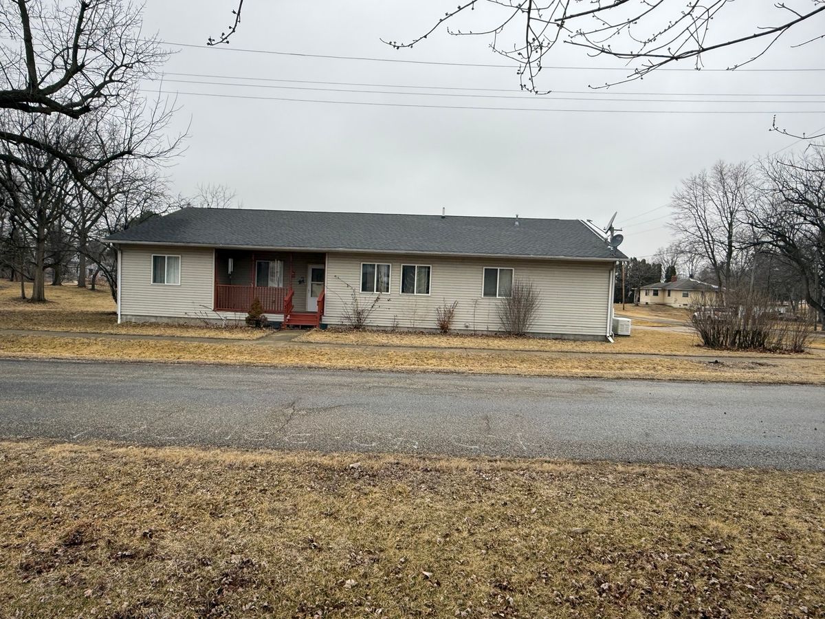 319 Fourth Street, Neponset, IL 61345