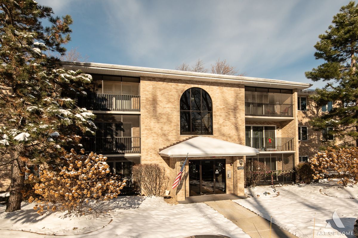 4950 134th Court, Crestwood, IL 60418