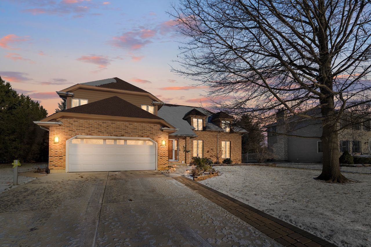 201 Amber Court — West Chicago, IL 60185