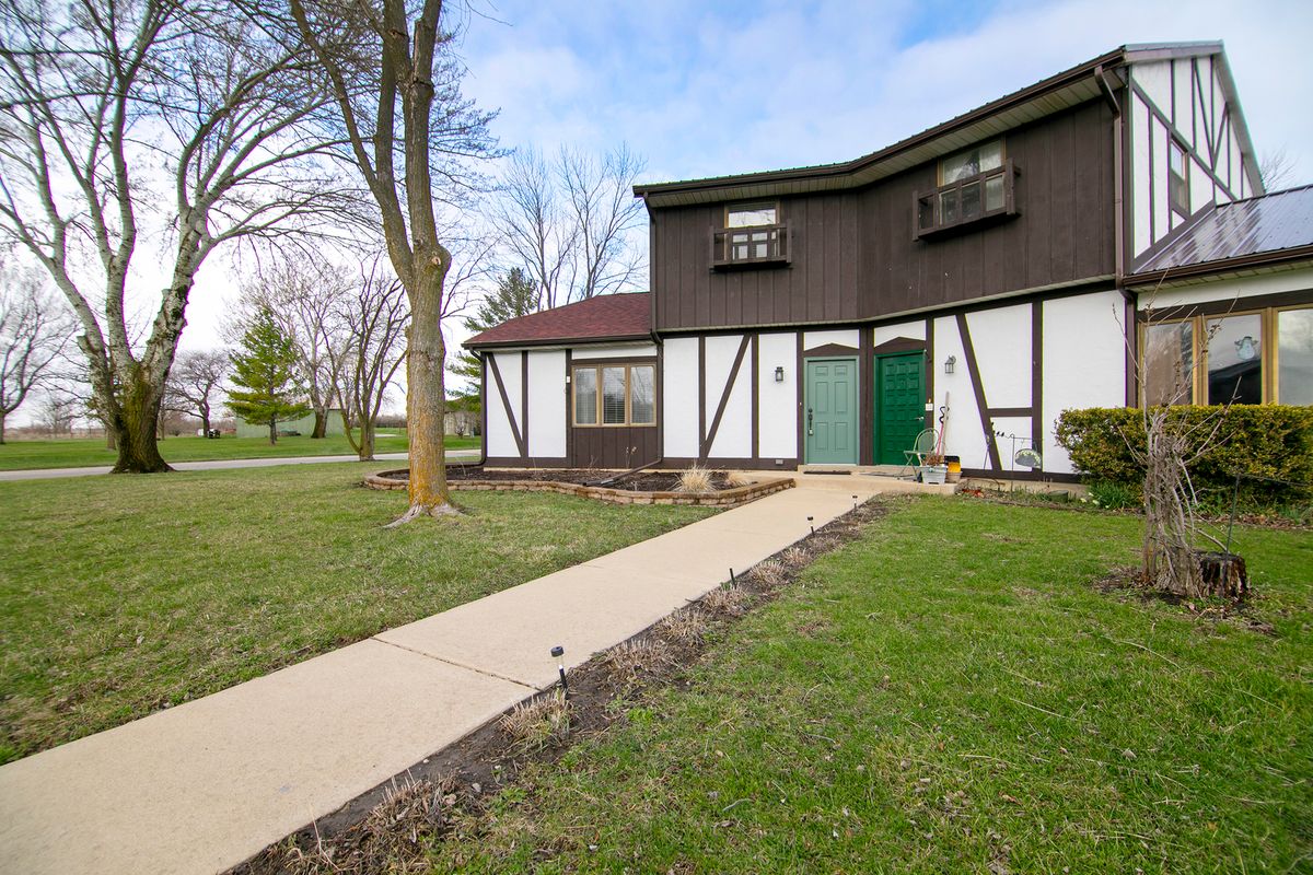 101 Sun Street #A, Stelle, IL 60919