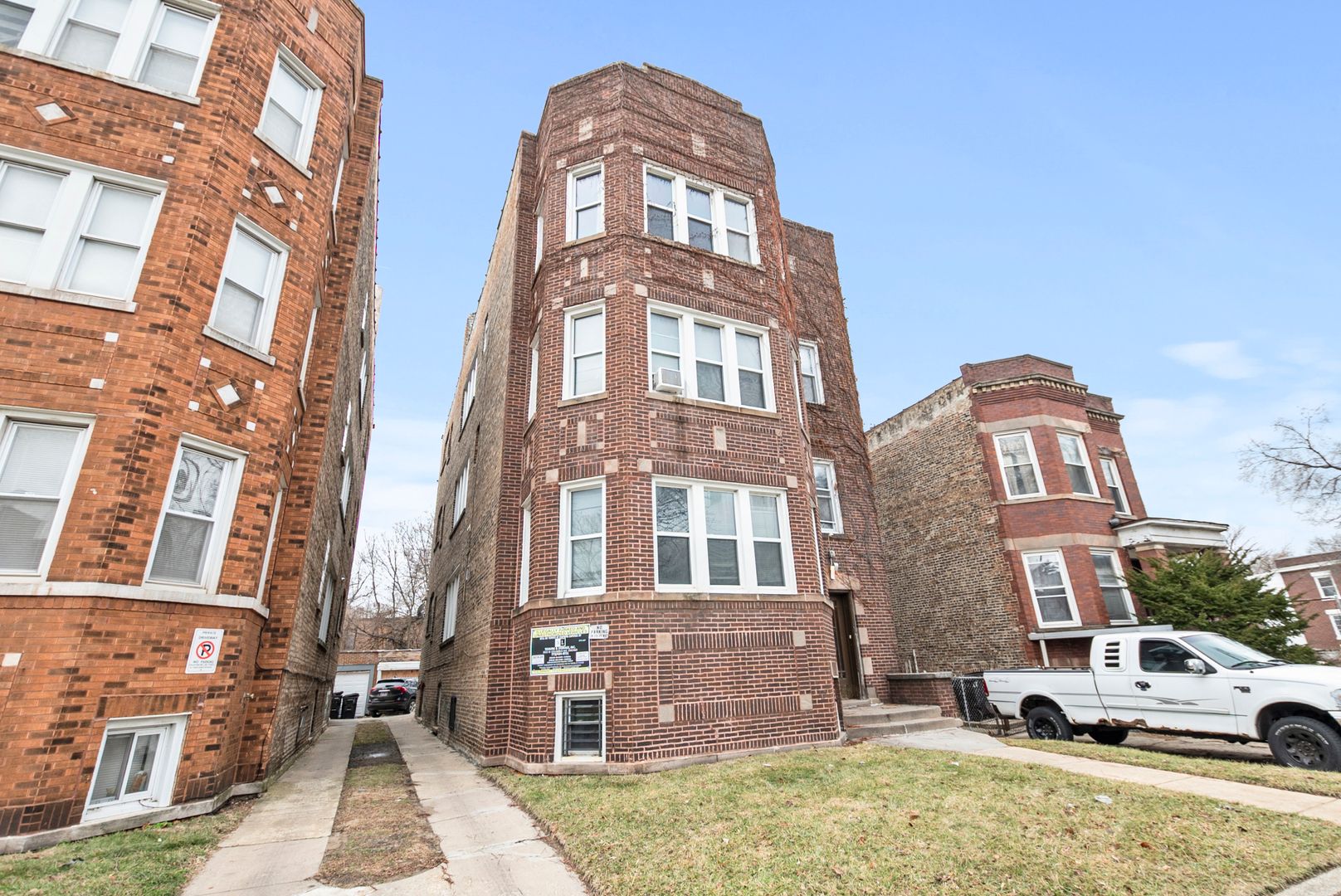7414 S Stewart Avenue — Chicago, IL 60621