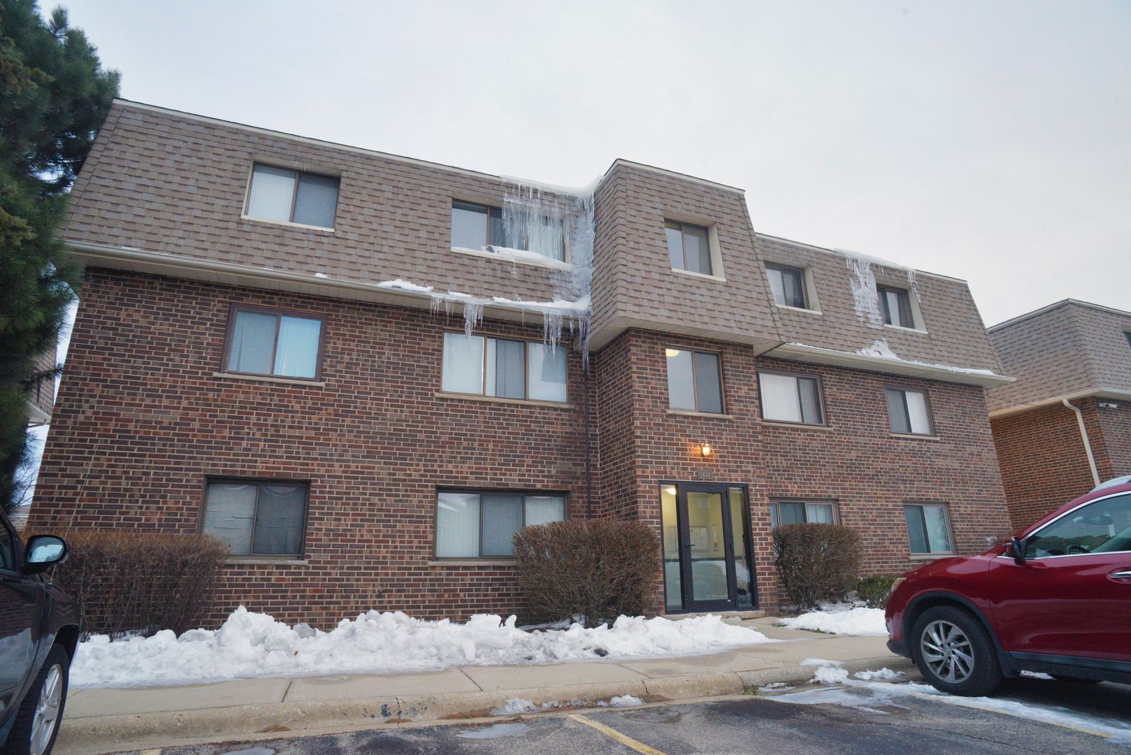 1434 Carol Court #1B — Palatine, IL 60074
