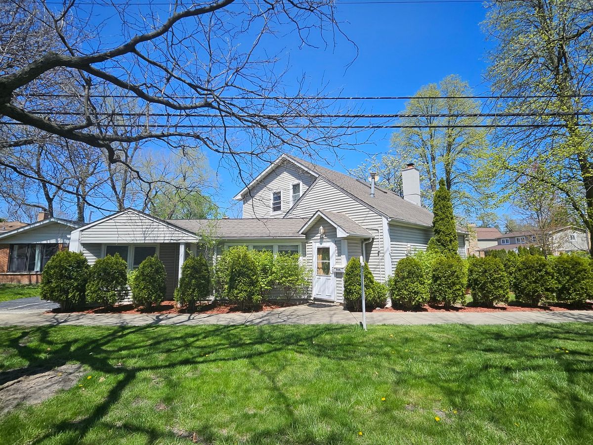 808 Indian Road, Glenview, IL 60025