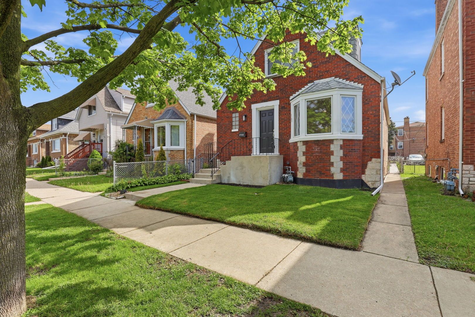2705 N 73rd Avenue — Elmwood Park, IL 60707