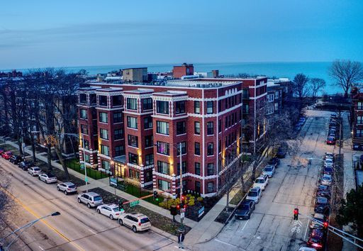 7645 SHERIDAN Road — Chicago, IL 60626