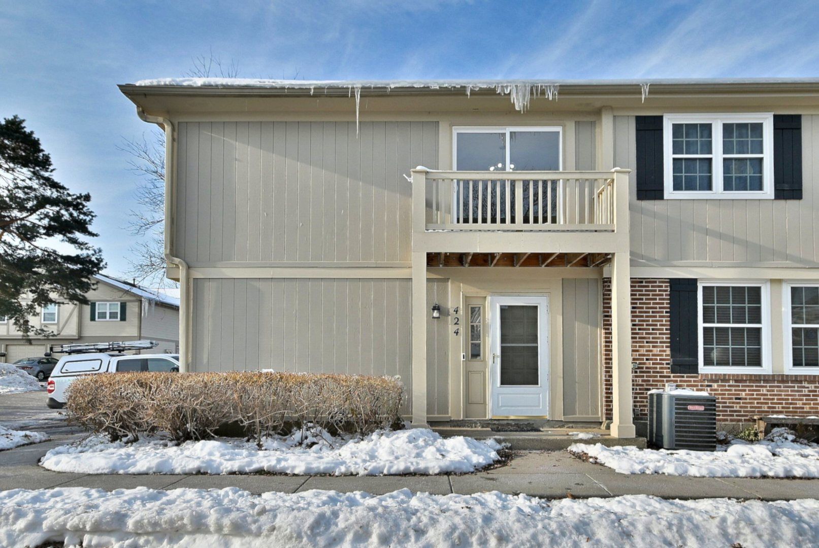 424 Muirwood Court — Vernon Hills, IL 60061