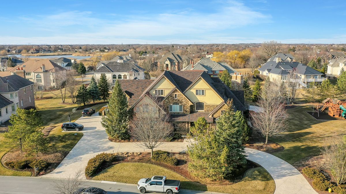 137 Singletree Road, Orland Park, IL 60467