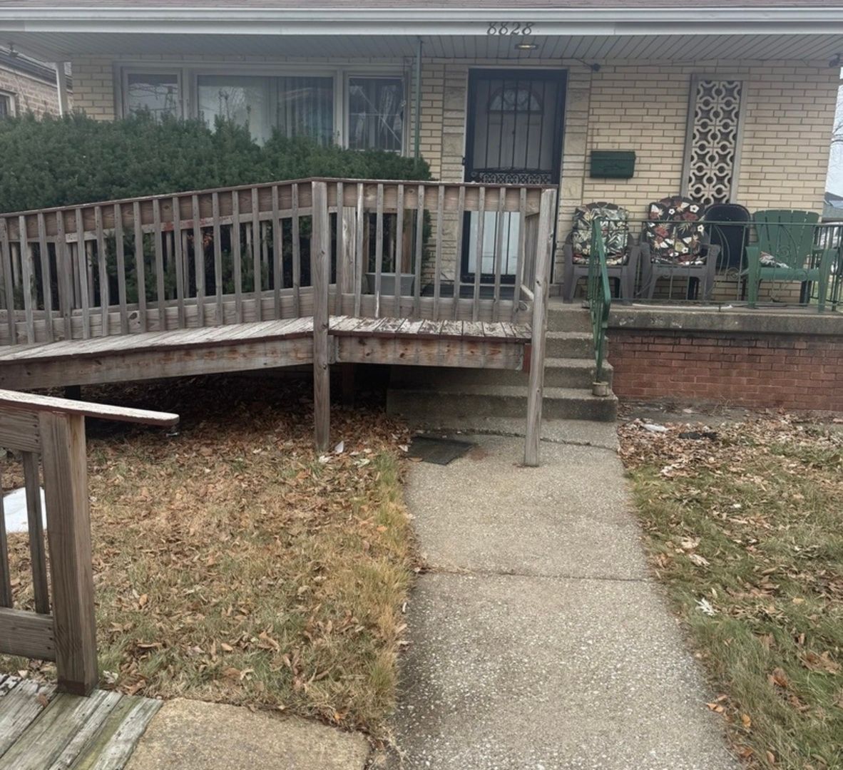 8828 Yates Boulevard, Chicago, IL 60617