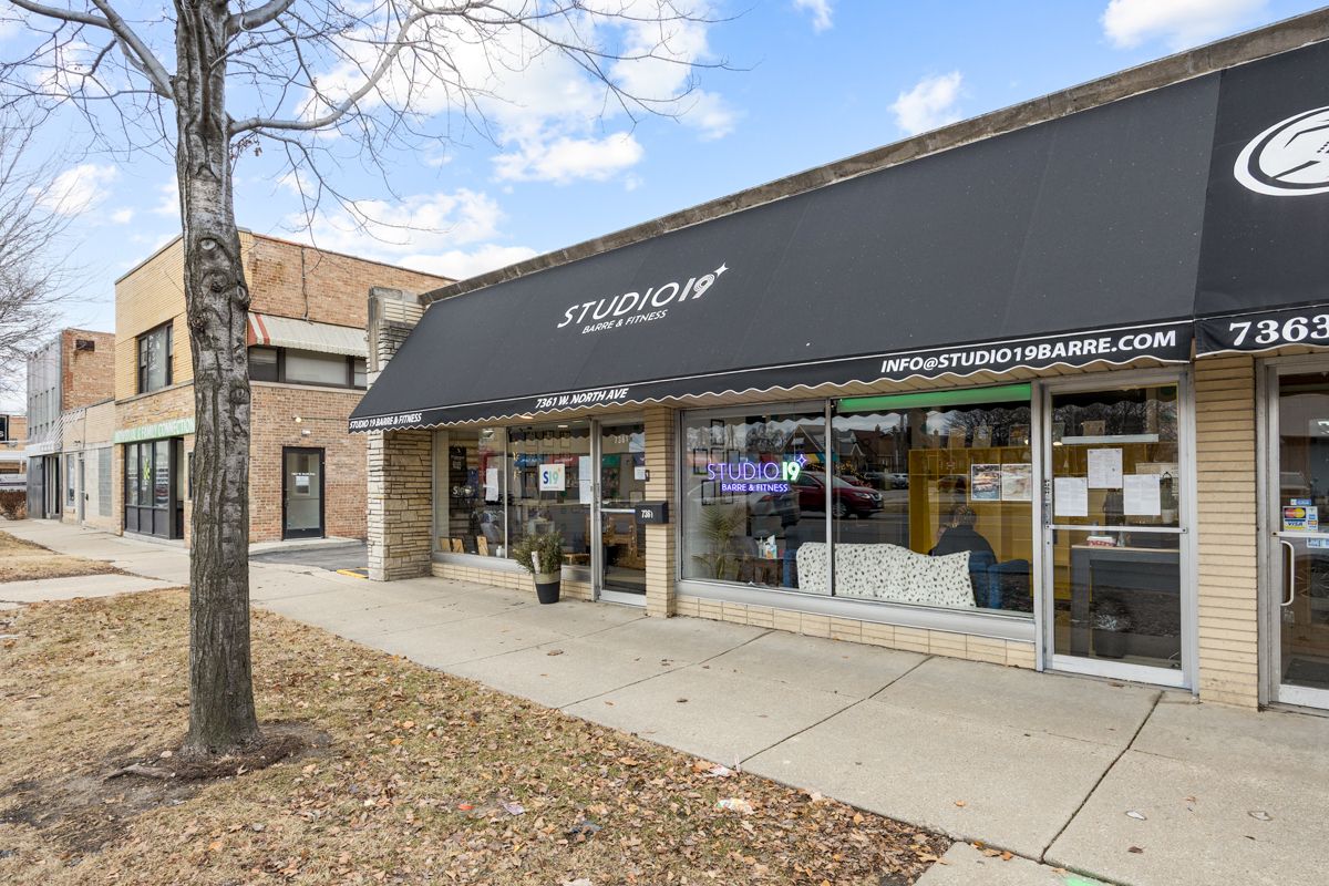 7361 North Avenue — River Forest, IL 60305