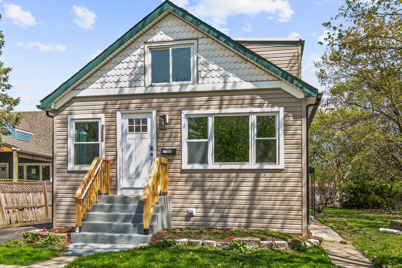 17065 Crane Avenue — Hazel Crest, IL 60429