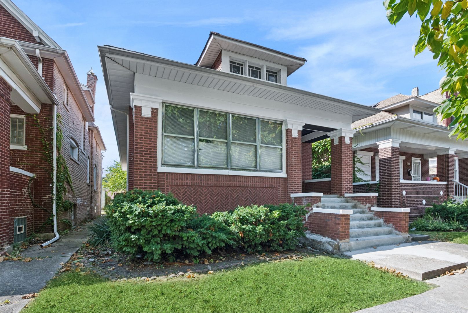 8040 S May Street — Chicago, IL 60620