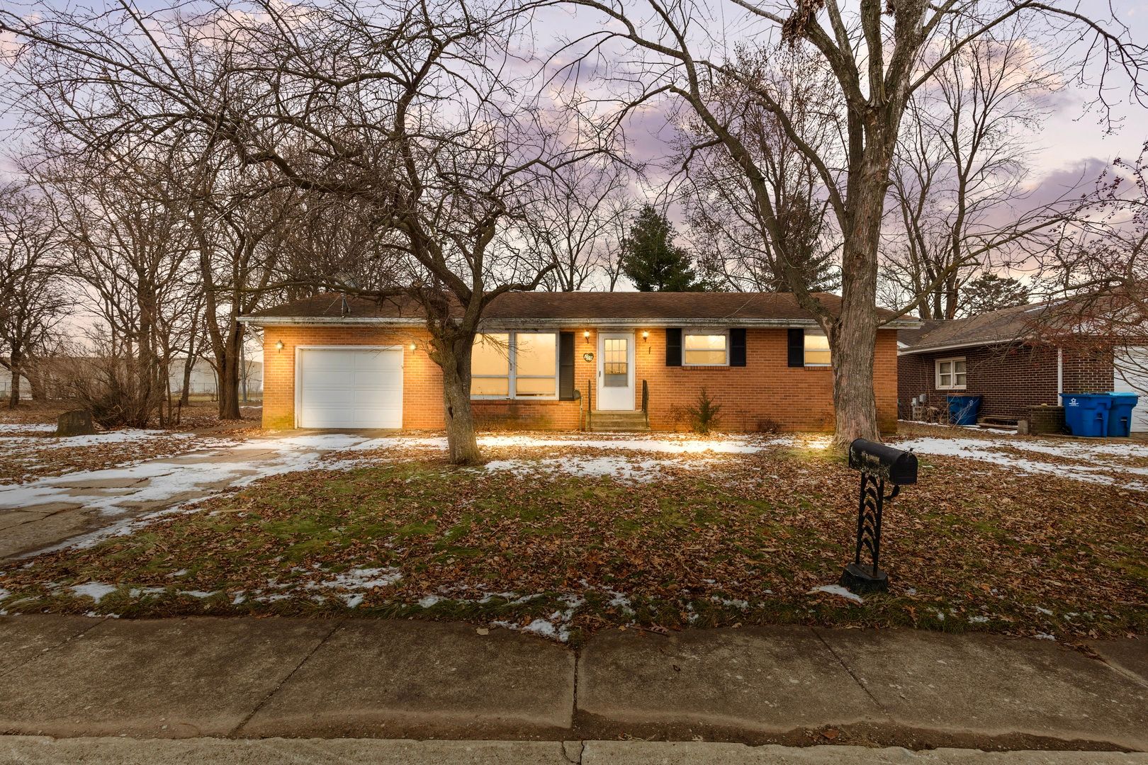 209 W Indiana Street — Momence, IL 60954