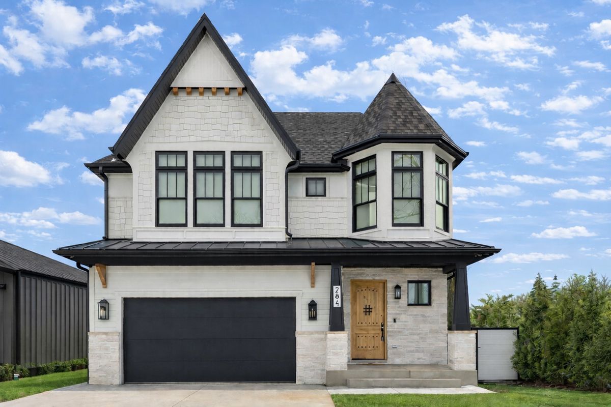 284 Highland Avenue, Elmhurst, IL 60126